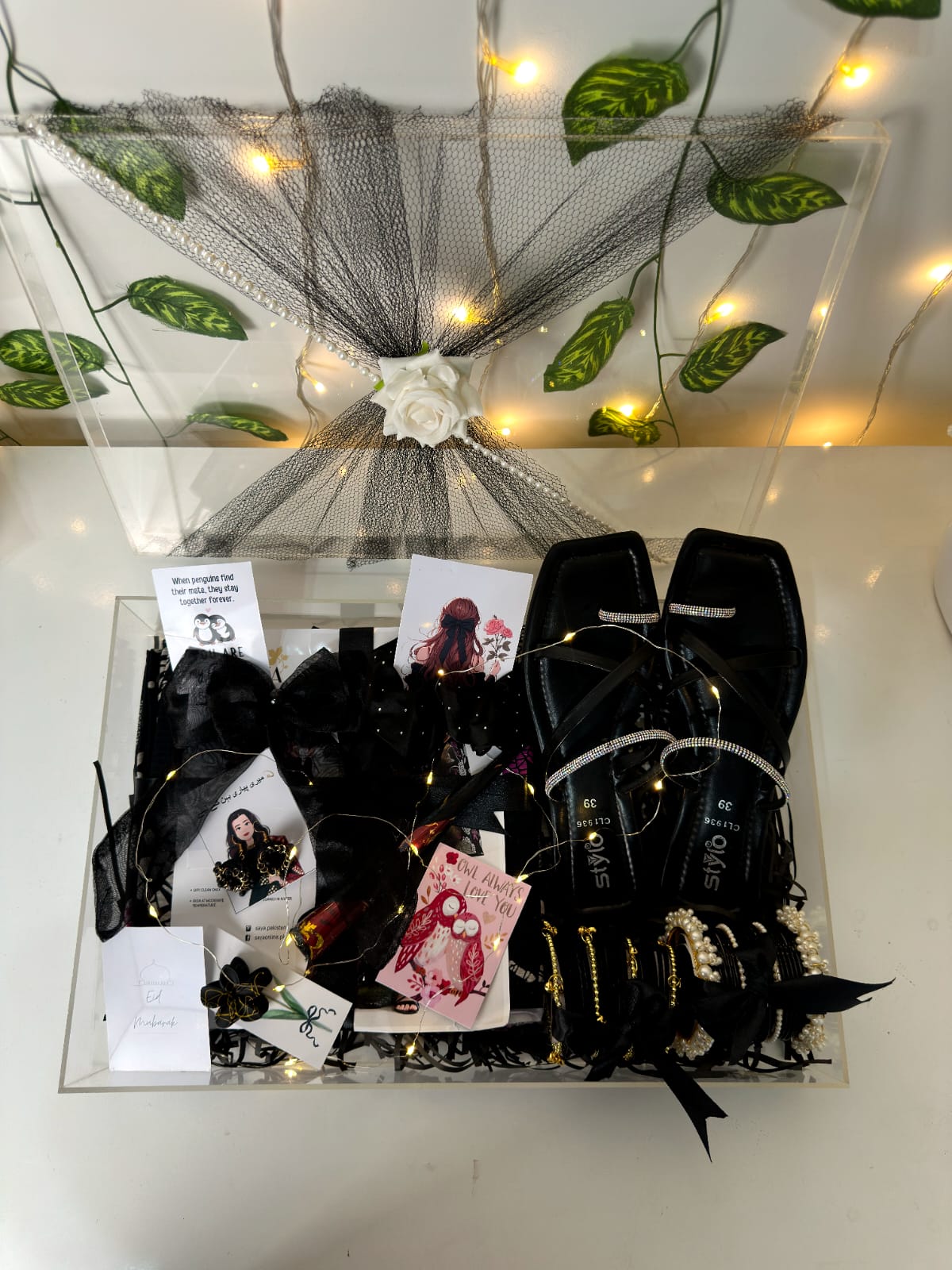 Saya Black Acrylic Eid Hamper for Her